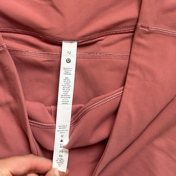 Lululemon Groove Super-High-Rise Flared Pant Nulu
Brier Rose - Picture 5 of 12